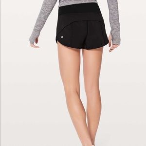 Lululemon HR speed up shorts